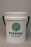 Pivotal Feeds 5 Gallon Bucket w/Handle for Pouring